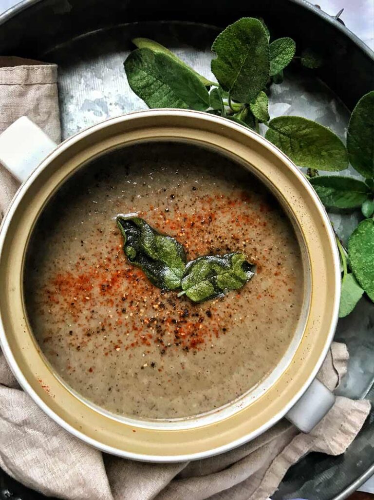Easy mushroom soup - The Slimming Foodie