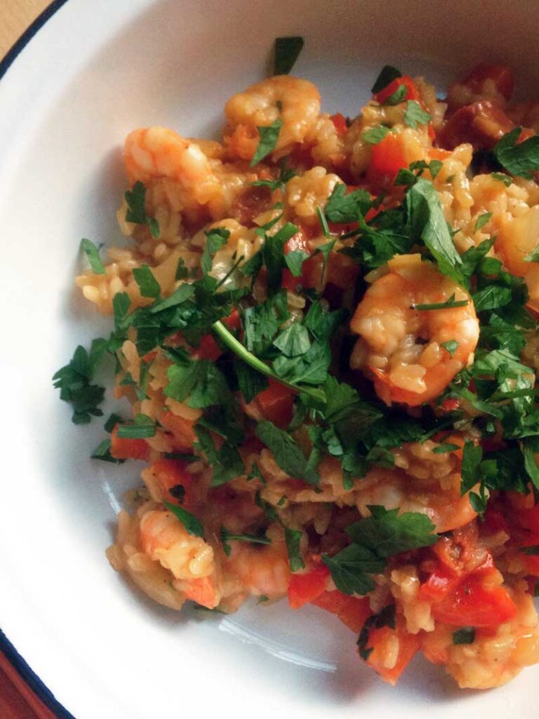 Easy prawn and chorizo paella The Slimming Foodie